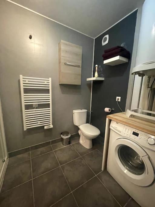 Grand Studio Avec Coin Nuit, Proche Mer Et Montagnes Roquebrune-sur Argens Bagian luar foto